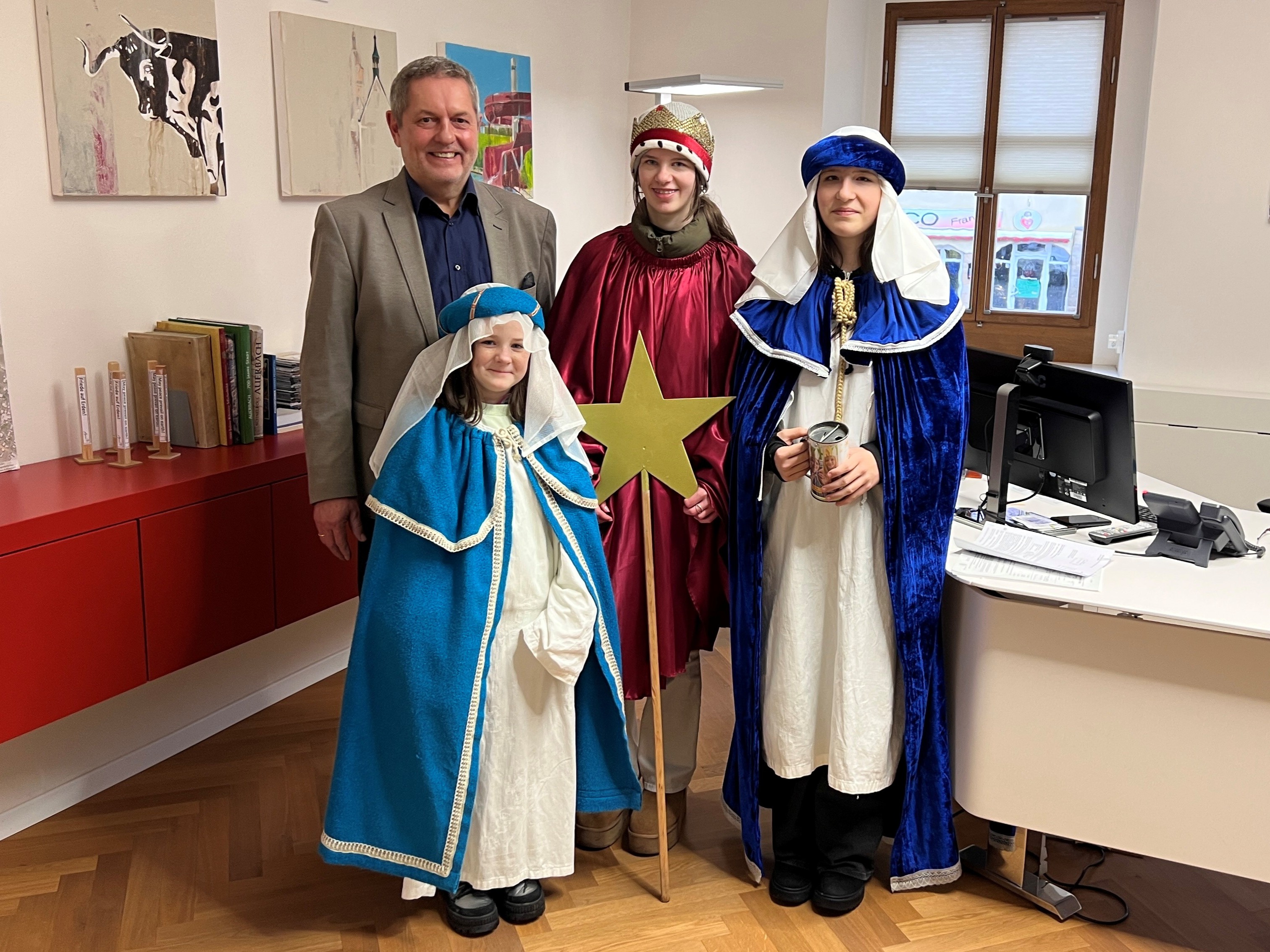 Sternsinger zu Besuch im Rathaus